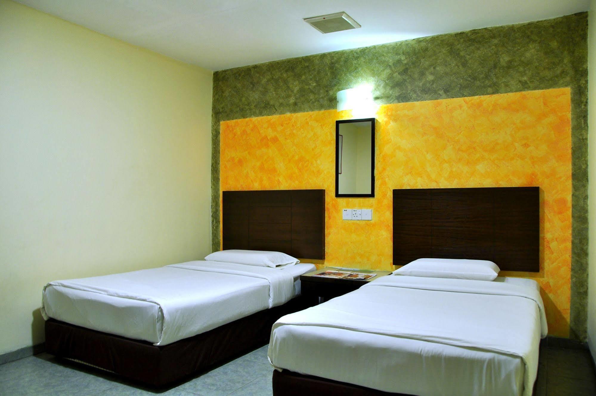 Golden Bay Hotel Malacca Eksteriør billede